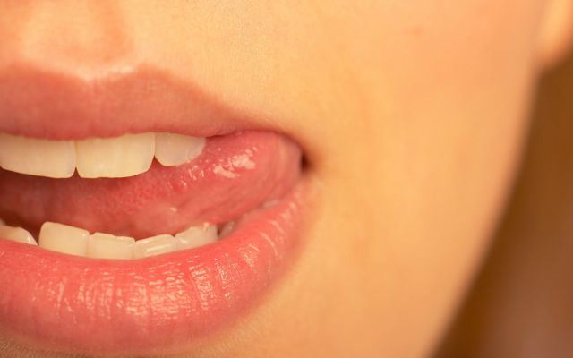 Dấu hiệu nhiễm HIV ở lưỡi là gì và như thế nào?

