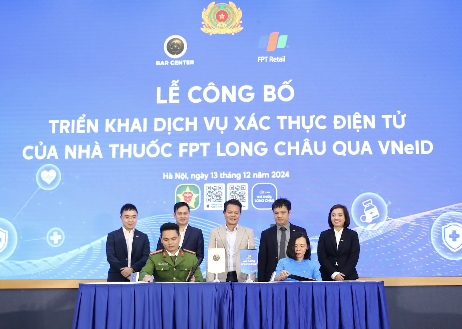 nhathuoclongchau.com.vn