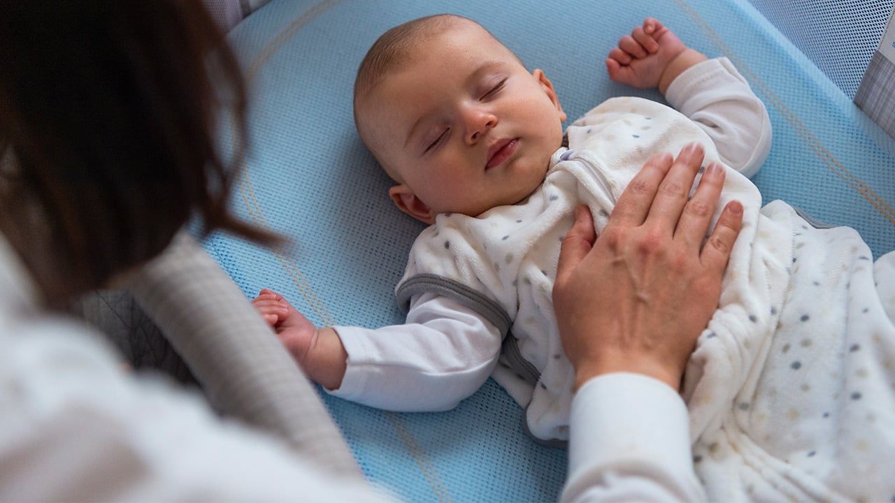 Mẹ bỉm cần biết: Bé 9 tháng nặng 7,5 kg có bị suy dinh dưỡng không?