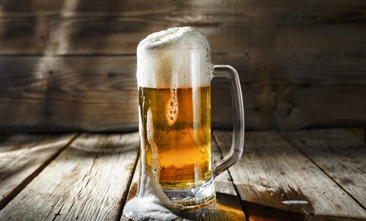 Ăn uống sau sinh uống bia được không những lưu ý cần biết