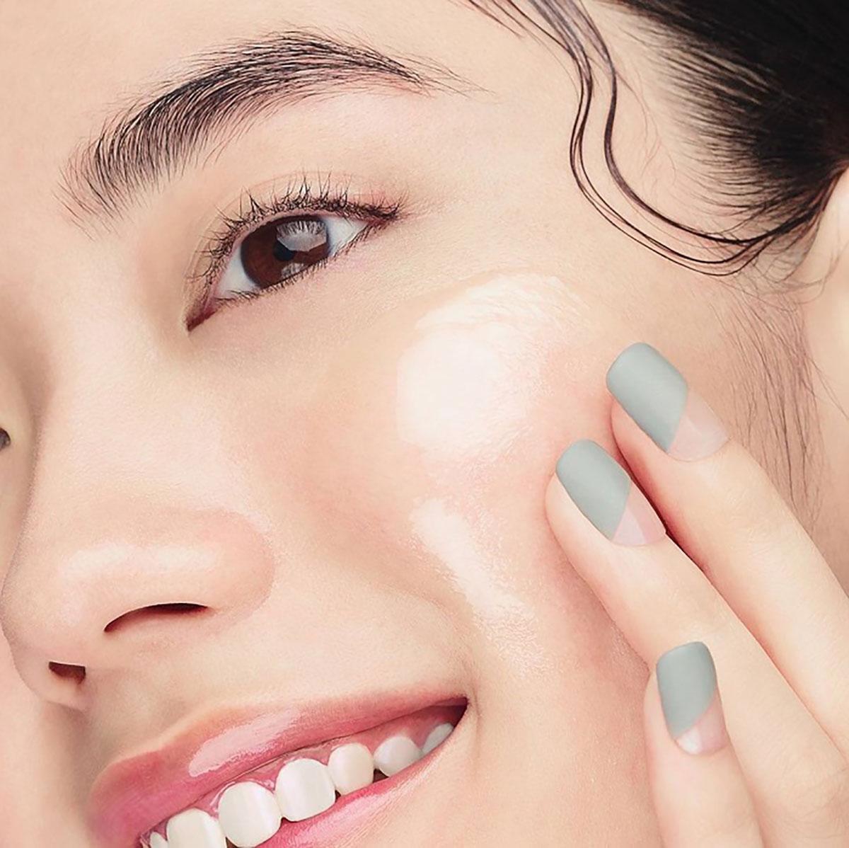 Eusolex được thêm vào  kem dưỡng ẩm