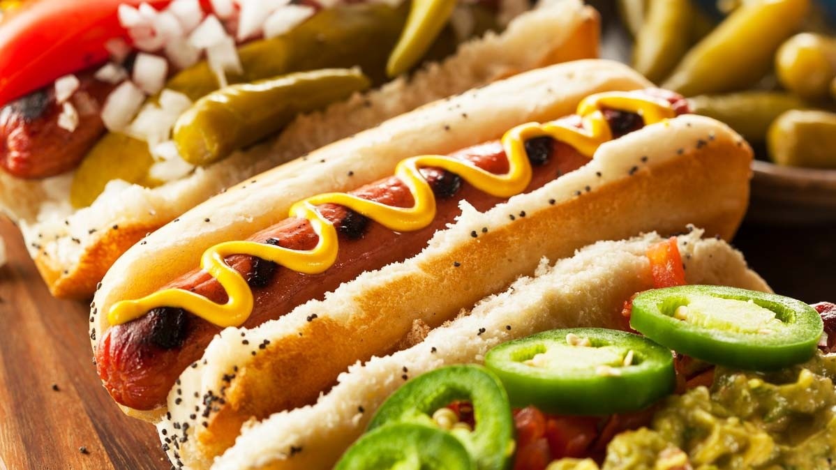 Một chiếc hot dog bao nhiêu calo?