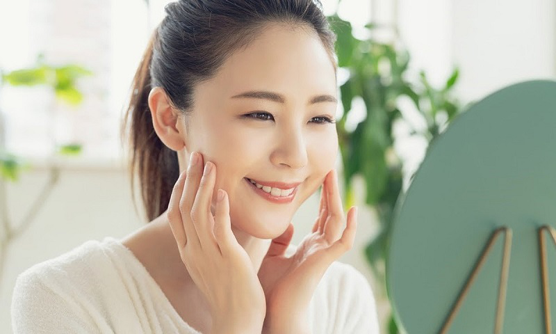 Nên bôi collagen trước hay sau serum? 1