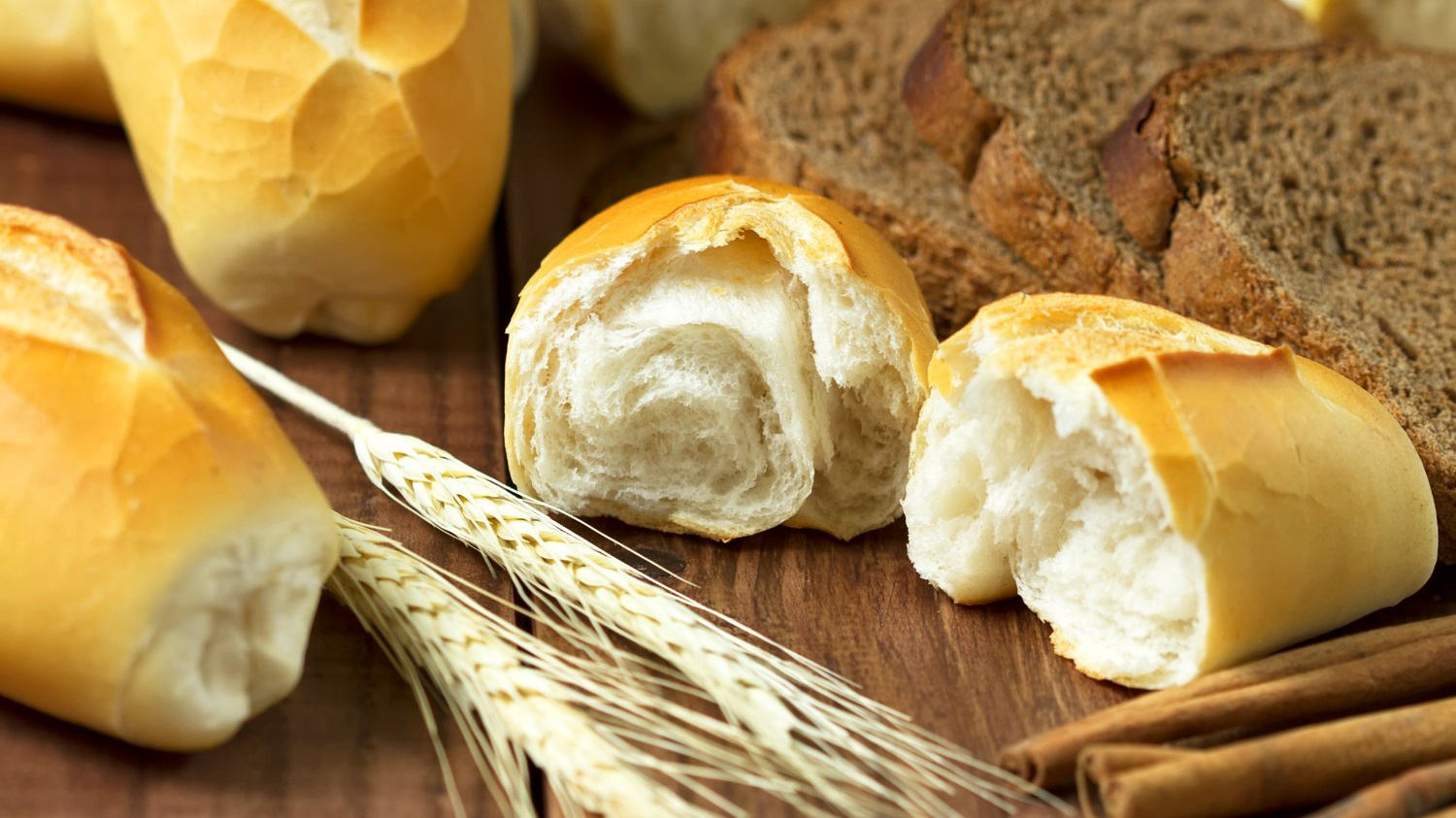 Giải đáp: "Người bệnh gút có ăn được bánh mì không?"