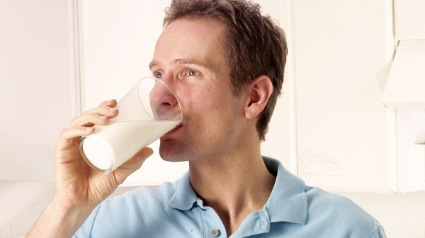 Người bị bệnh gút có uống được sữa Ensure không? Nên uống bao nhiêu ml sữa mỗi ngày? 4