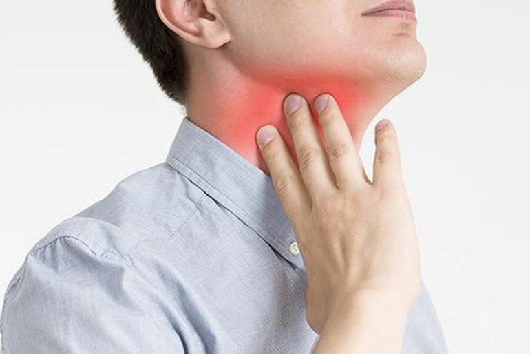 Nhận biết dấu hiệu ung thư vòm họng ở phụ nữ và phòng ngừa