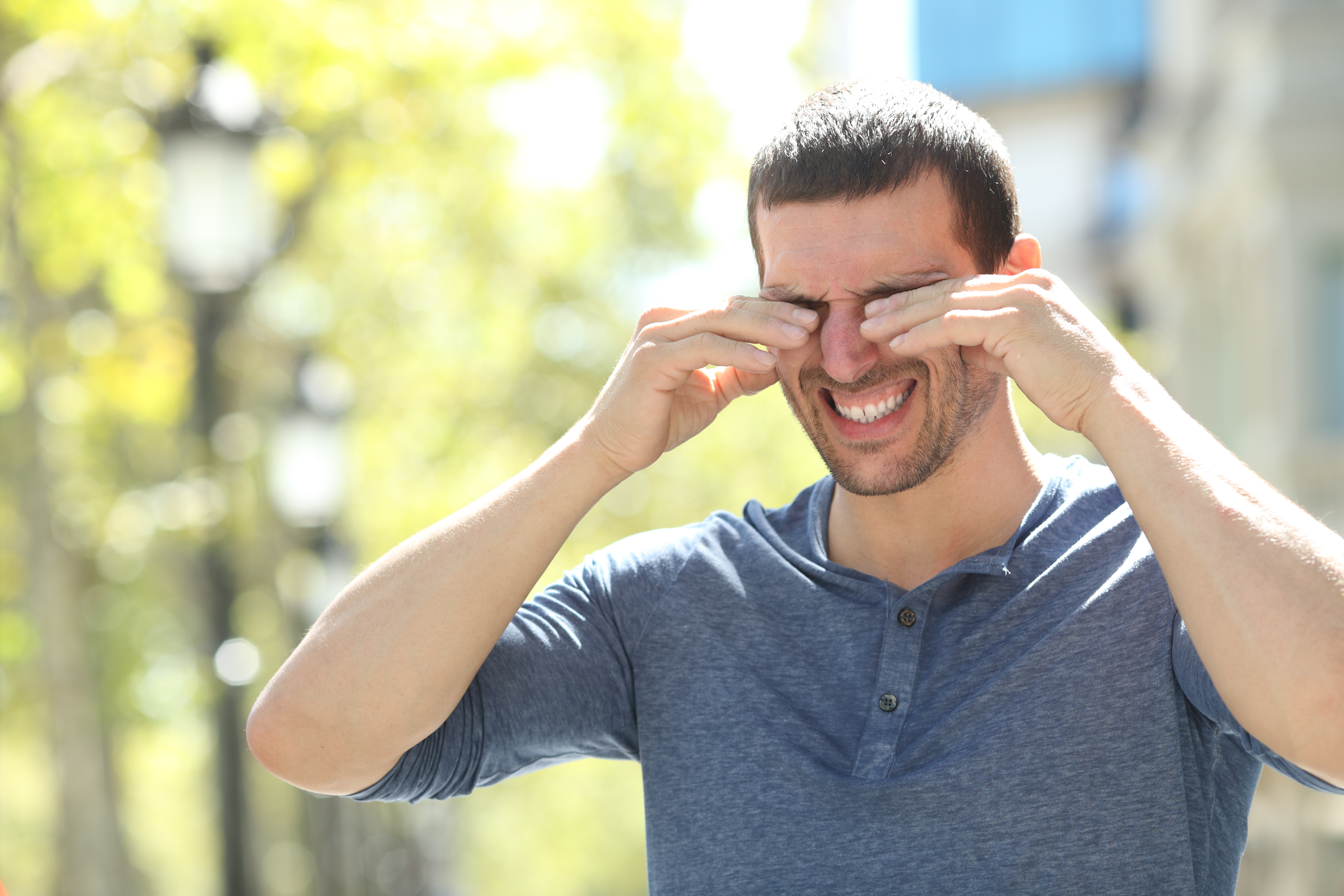 Loại thuốc nào có thể giúp giảm ngứa mắt tại nhà?
