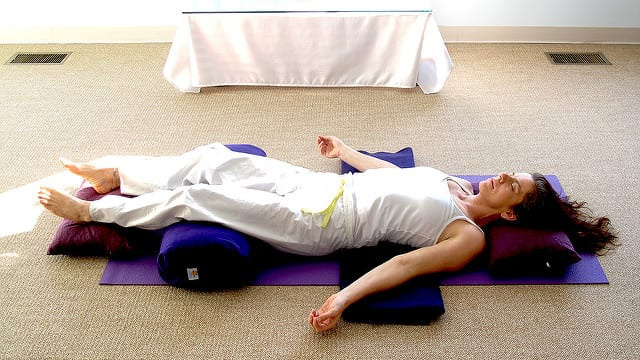 Yoga Nidra là gì? Những lợi ích khi tập yoga Nidra 1