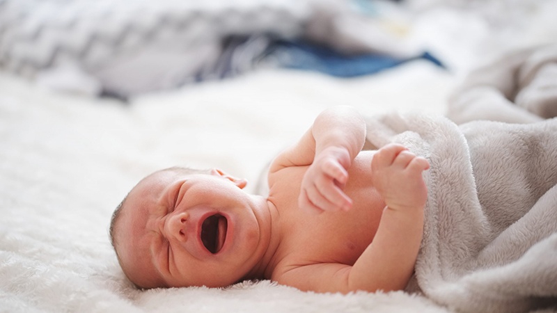 Những mẹo dân gian chữa vặn mình ở trẻ sơ sinh hiệu quả