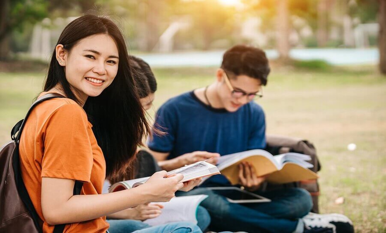 Những sự thay đổi về tâm sinh lý ở con gái tuổi dậy thì mà cha mẹ nên lưu ý
