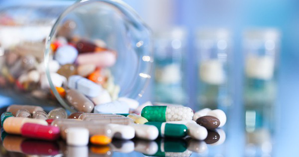 Có những loại thuốc kháng sinh giảm đau nào được sử dụng phổ biến hiện nay?
