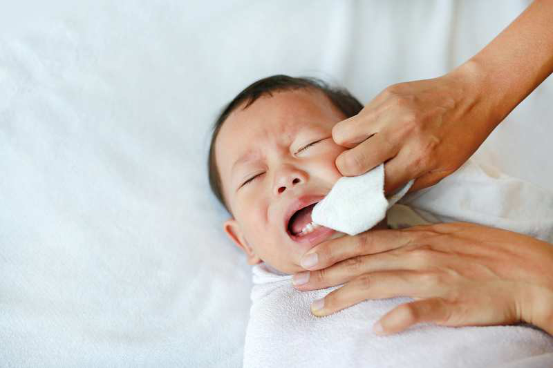 Nhiệt miệng ở trẻ dưới 1 tuổi: Nguyên nhân, triệu chứng và cách xử lý hiệu quả 6