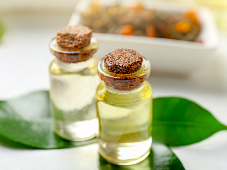 Tea Tree Oil là gì? Công dụng của Tea Tree Oil đối với làn da.3