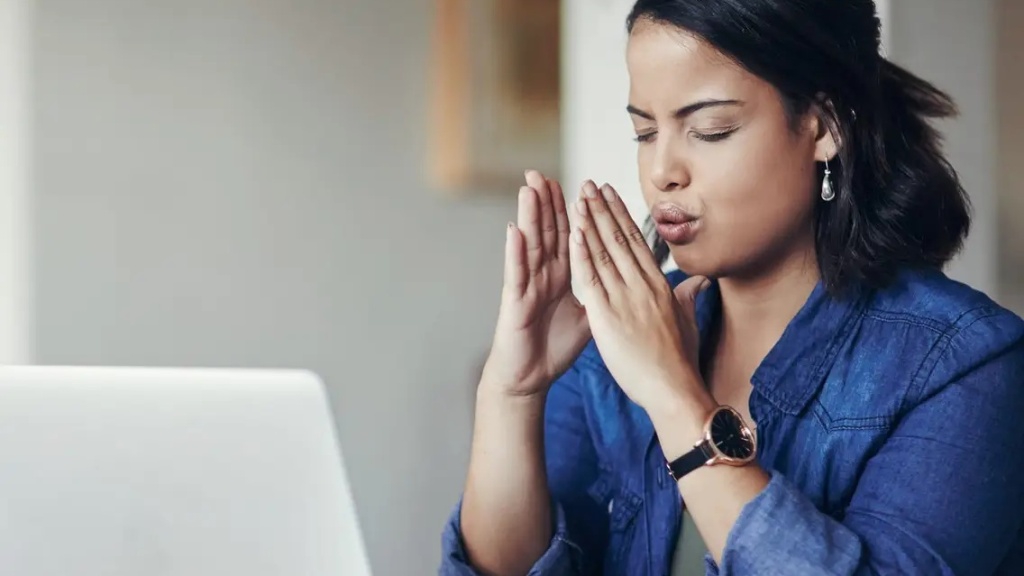 Thở chúm môi: Hướng dẫn chi tiết cách thực hiện, lợi ích và lưu ý cần biết