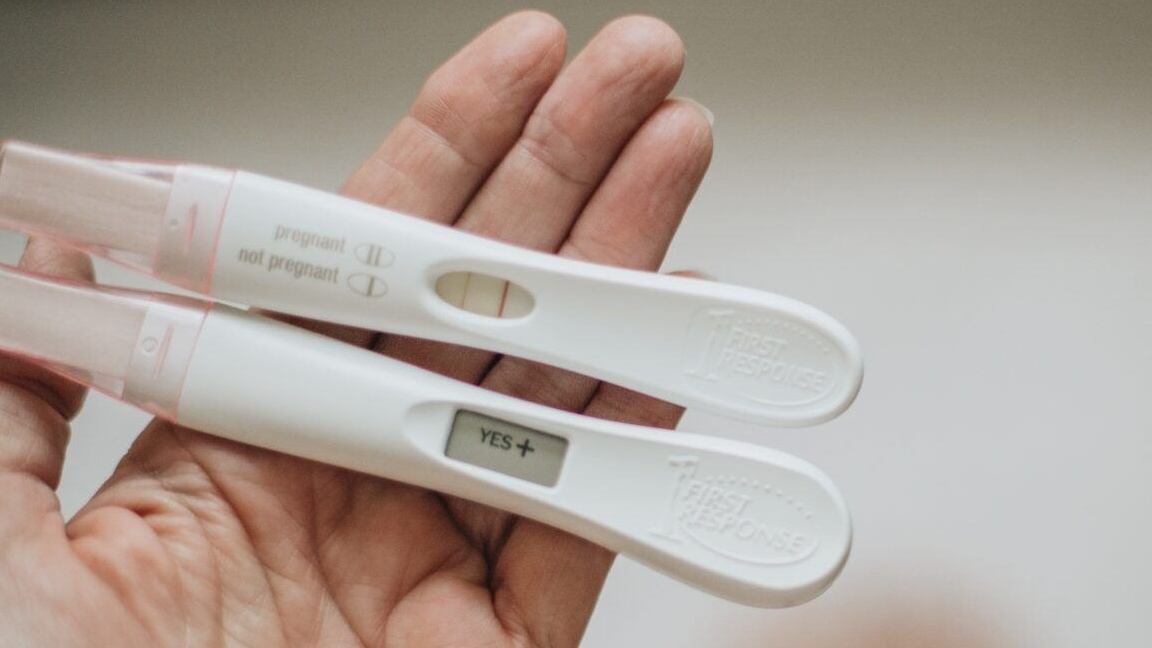 Có thể xác định được thời gian mang thai bằng que thử thai không?
