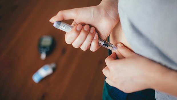 Tiêm insulin bị chảy máu phải làm sao? 1