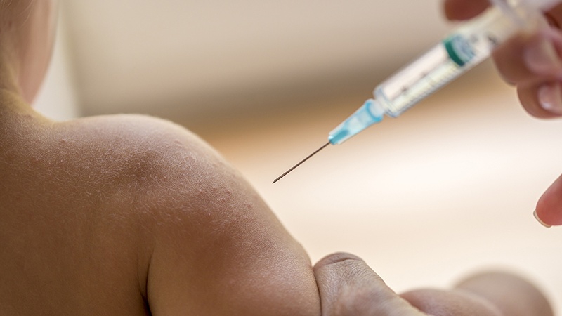 Ai nên tiêm vắc xin phế cầu? Lịch tiêm và tác dụng phụ là gì? 1