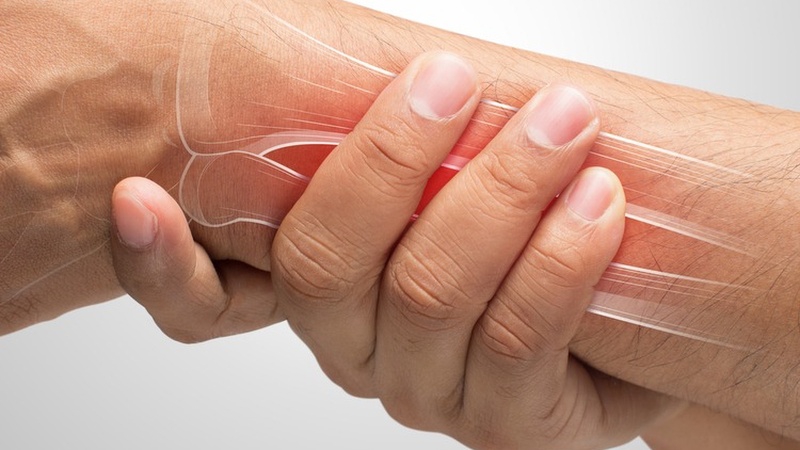 Đau cổ tay khi hít đất là dấu hiệu của vấn đề gì?
