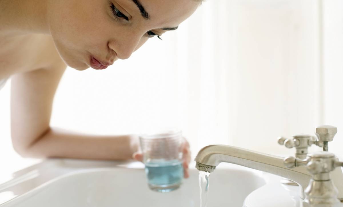 Nước súc miệng Plasma Kare có thành phần đặc biệt nào giúp trị viêm nướu?
