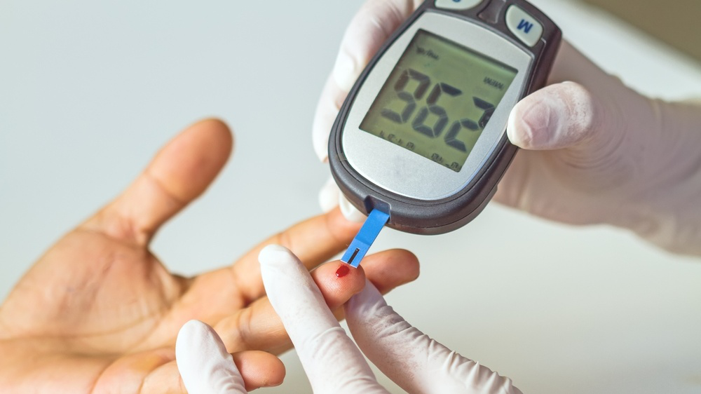 Làm thế nào để sử dụng máy đo tiểu đường đúng cách?
