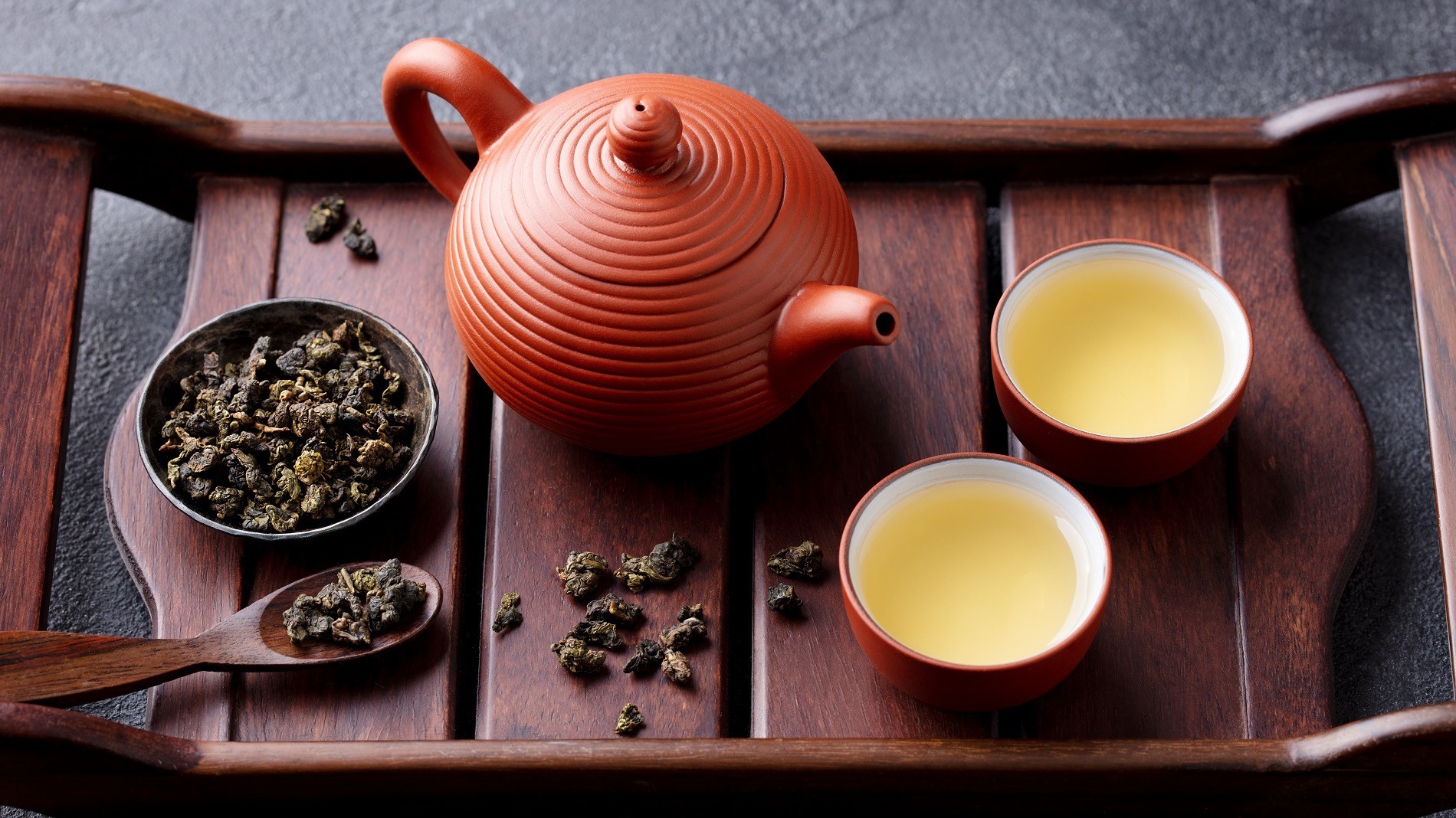 Trà ô long bao nhiêu calo? Uống trà ô long có giảm cân không?