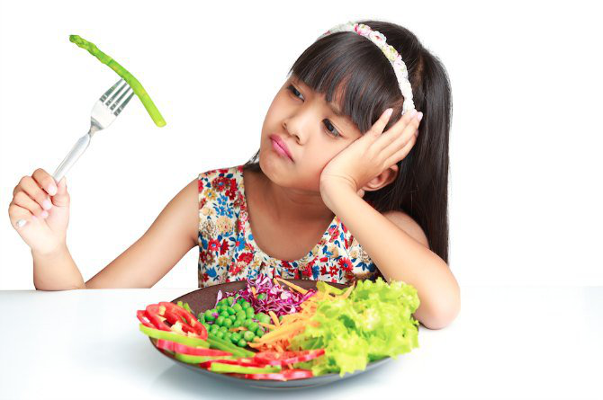 Vì sao trẻ ăn nhiều rau vẫn bị táo bón? 2