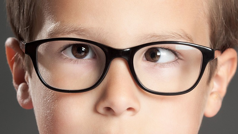 Trẻ em 2 tuổi bị nháy mắt liên tục: nguyên nhân và cách khắc phục 4