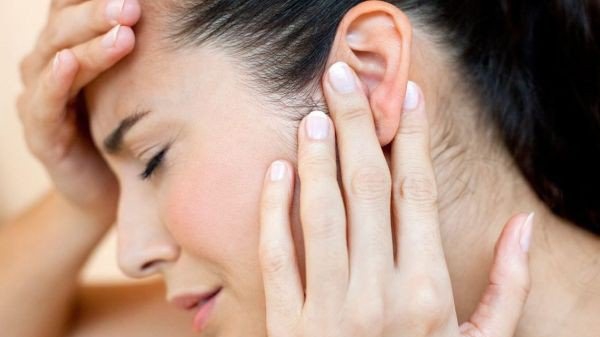 Ù tai trái là bệnh gì? Lời khuyên cho người bị ù tai trái