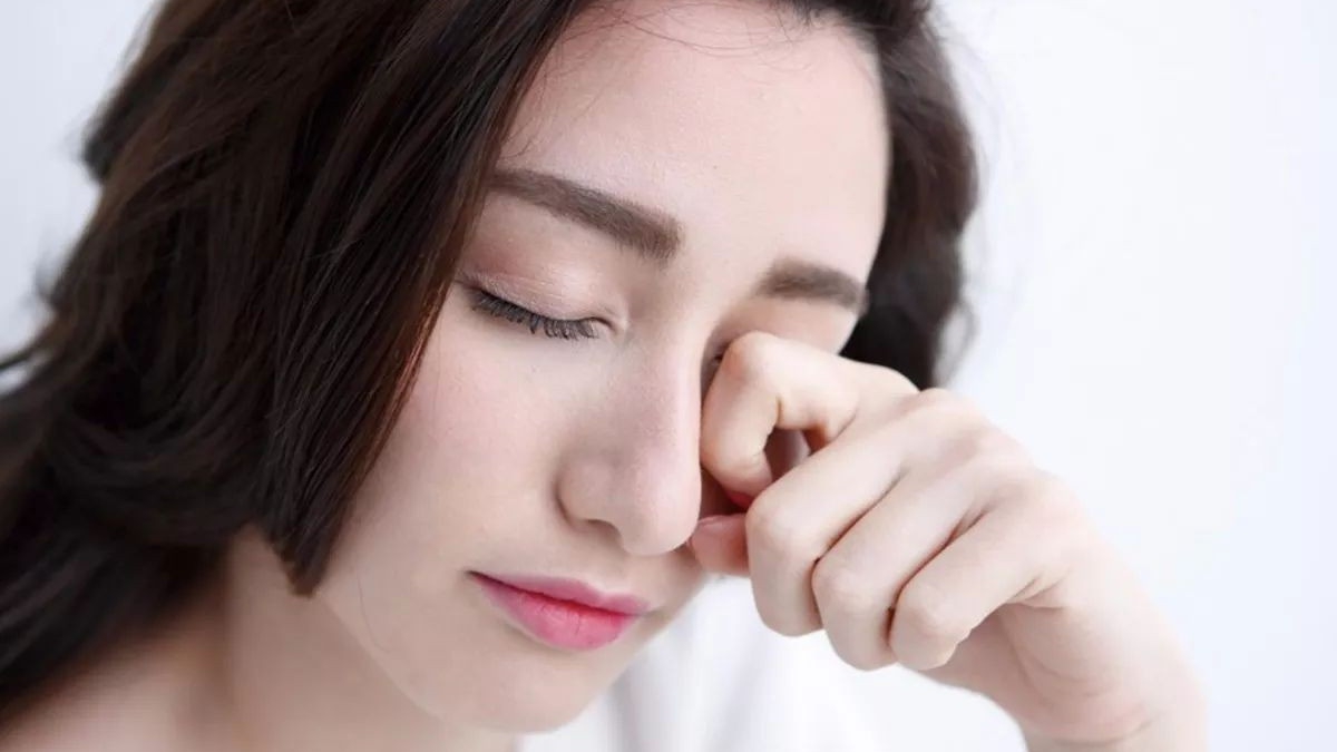 Dị ứng thuốc sưng mắt bao lâu thì thường qua đi?