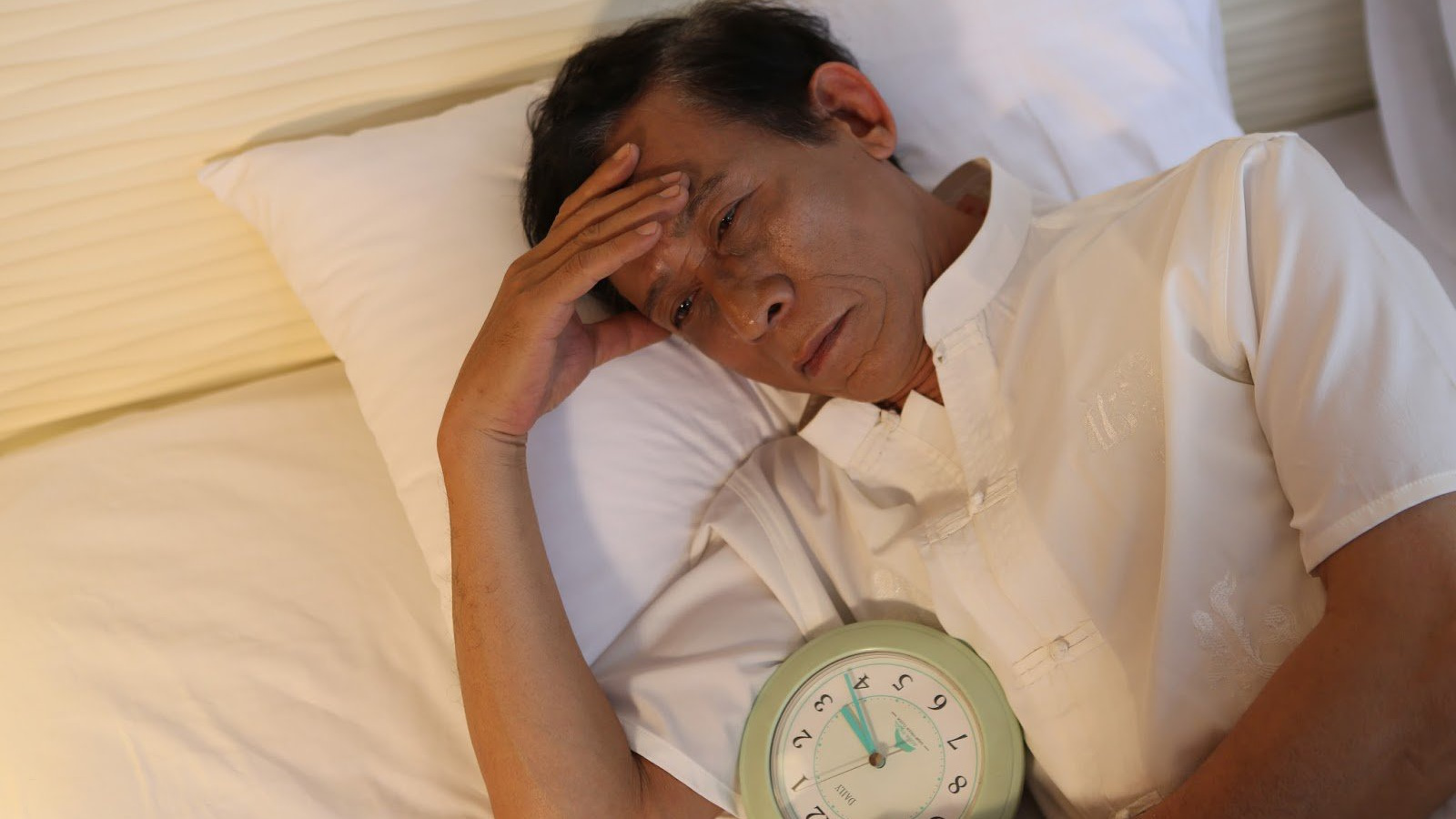 Làm cách nào để chữa ngủ mở mắt hiệu quả?