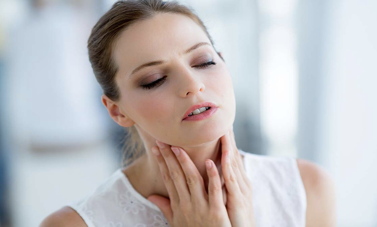 Viêm họng thường xuyên nên kiêng ăn gì?