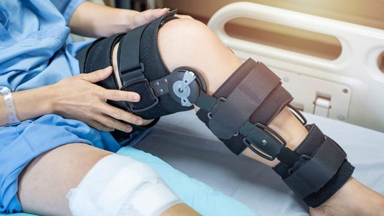 10-dieu-tranh-sau-mo-day-chang-cheo-de-nhanh-phuc-hoi 2