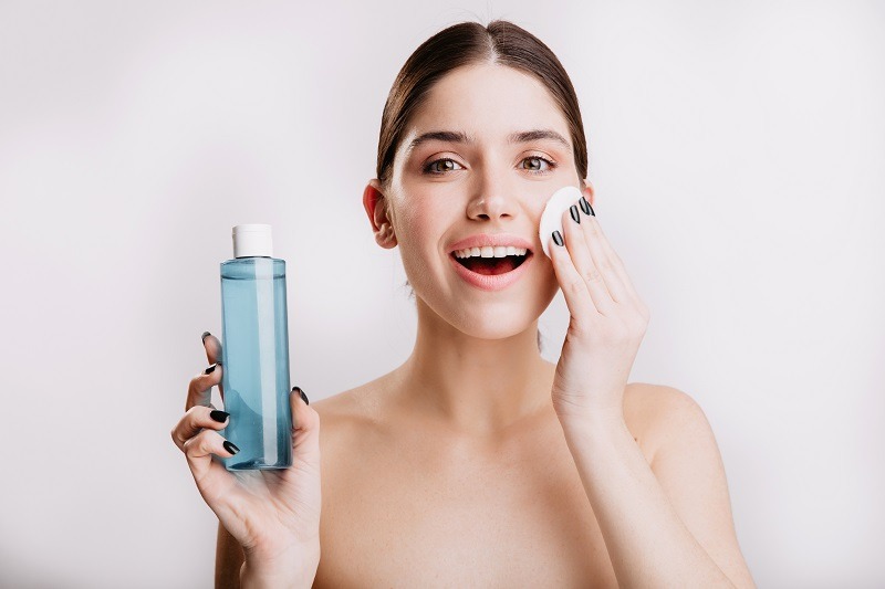 8 bước skincare, làm mềm da khô đơn giản cho da căng mướt
