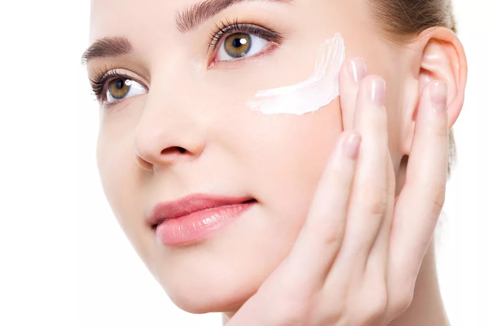 Nylon-12 là gì? Công dụng của Nylon-12 trong mỹ phẩm 2