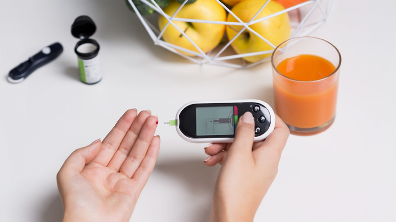 Hướng dẫn cách làm nước ép táo không bị thâm, ngon chuẩn vị 3