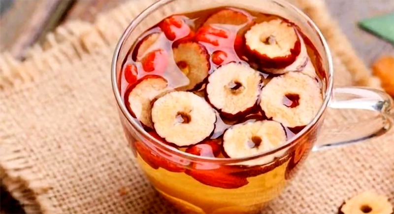 Uống nước táo đỏ khô có tác dụng gì? Giải đáp đầy đủ 4