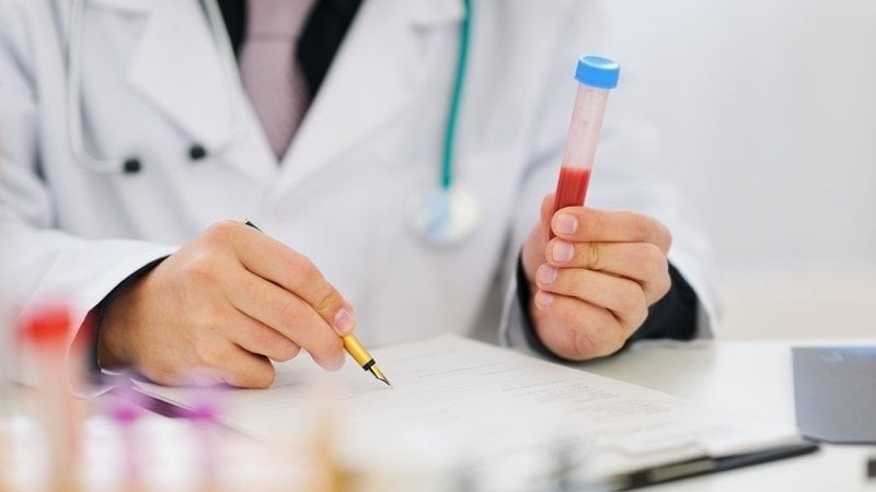 Xét nghiệm ADA dịch màng phổi thường được bác sĩ chỉ định khi nghi ngờ bệnh lao màng phổi