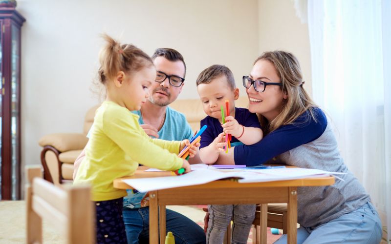 Ba mẹ nên dạy trẻ lòng biết ơn như thế nào? 2