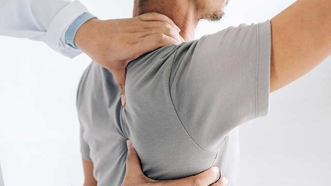 Bài tập phục hồi chức năng khớp vai bạn nên biết 3