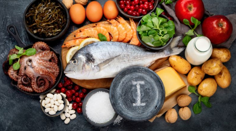 Bị tuyến giáp có uống được sữa ensure không? Hướng dẫn bạn cách uống sữa đúng khi mắc bệnh tuyến giáp 2