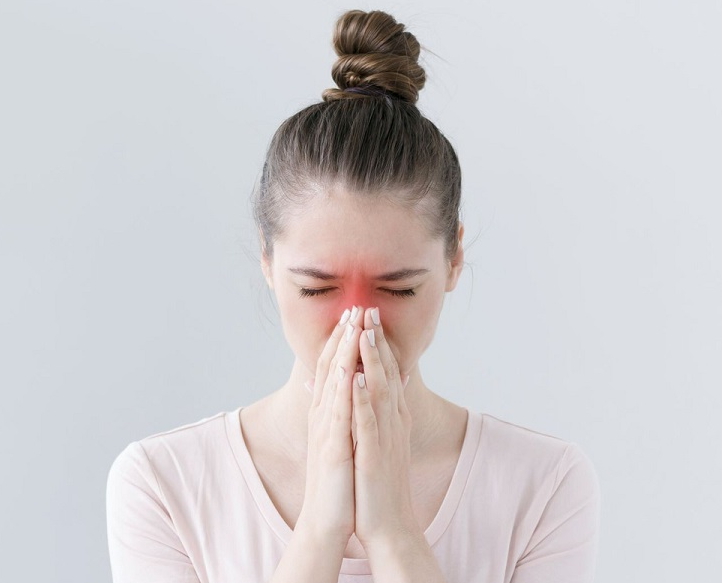 Cách nhận biết các triệu chứng viêm xoang nặng và biến chứng nguy hiểm 2