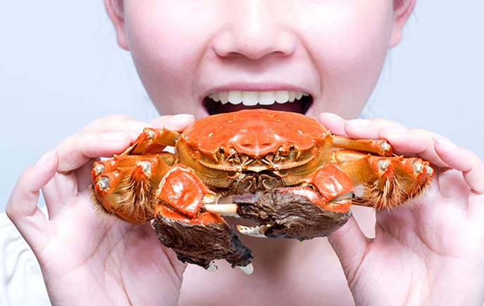 Cua đỏ ăn được không? Ăn cua thế nào tốt cho sức khỏe? 4