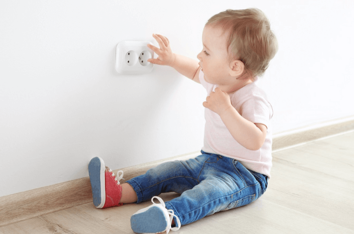 Dạy trẻ kỹ năng sử dụng điện an toàn giúp phòng tránh điện giật 4