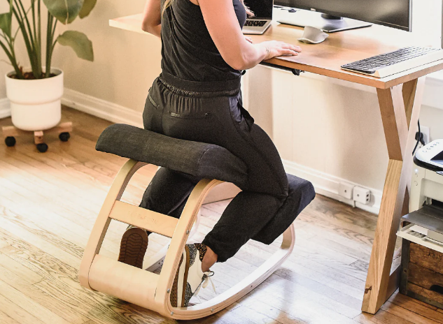 Ghế chân quỳ là gì? Lợi ích của loại ghế này với sức khỏe thế nào? 4