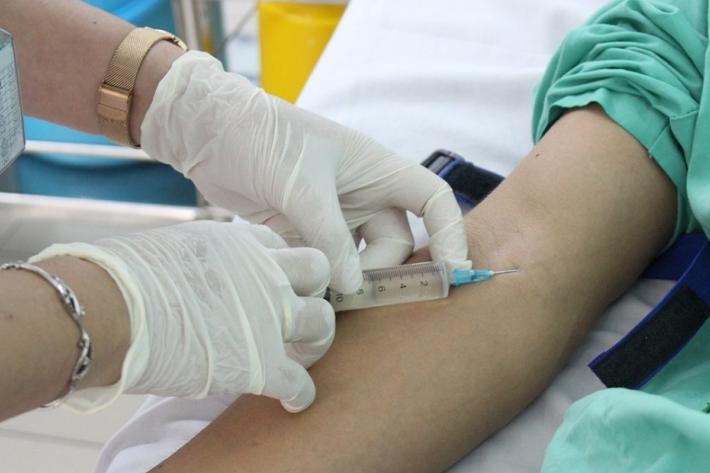 Growpone: Thuốc tiêm điều trị tình trạng hạ canci máu 2