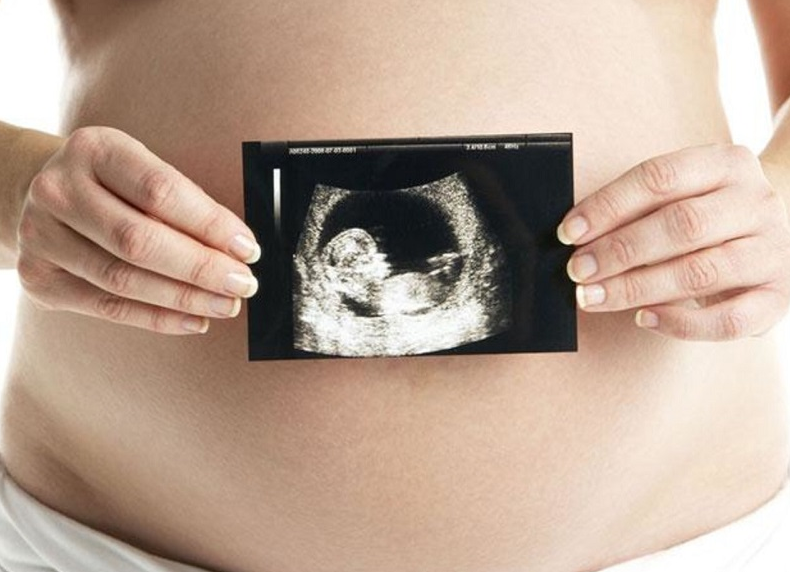 Hình ảnh siêu âm bé trai 17 tuần cho biết điều gì?3