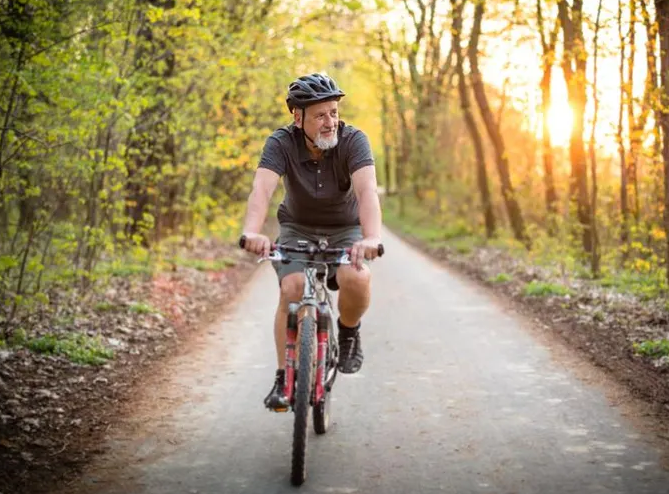 Hướng dẫn bài tập thể dục dành cho người cao tuổi tại nhà 1