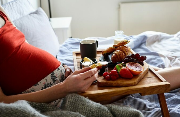 Mang thai bị nghén ngọt là trai hay gái, thực hư thế nào? 1