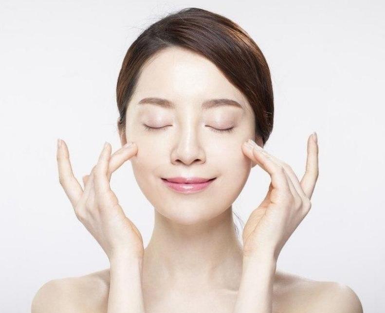 bai-vietsua-rua-mat-cetaphil-co-lam-trang-da-khong.html 4.jpg