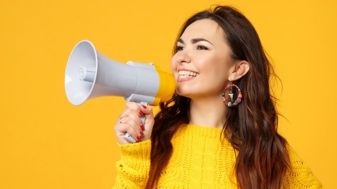 Bật mí: Con gái có bị vỡ giọng hay không? 2